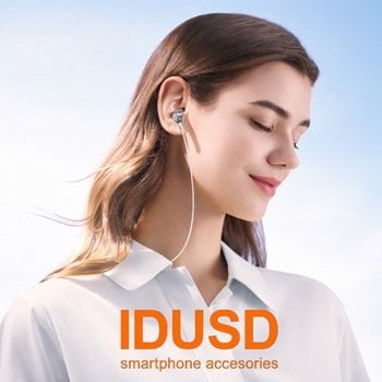 image of table have mobile and laptop